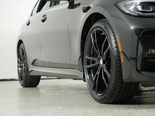 2022 BMW 330 xDrive