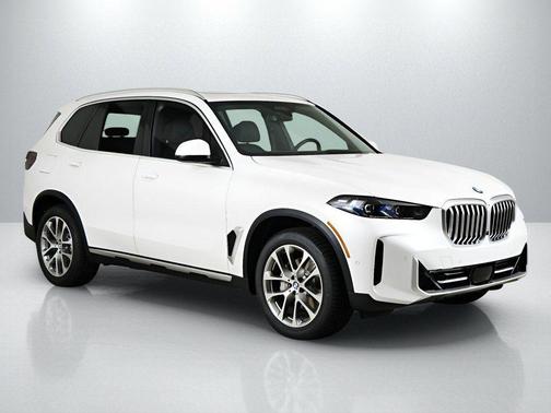 Mineral White Metallic 2026 BMW X5 xDrive40i