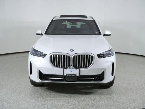 Mineral White Metallic 2026 BMW X5 xDrive40i