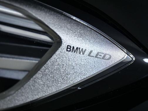 2020 BMW 330 i xDrive