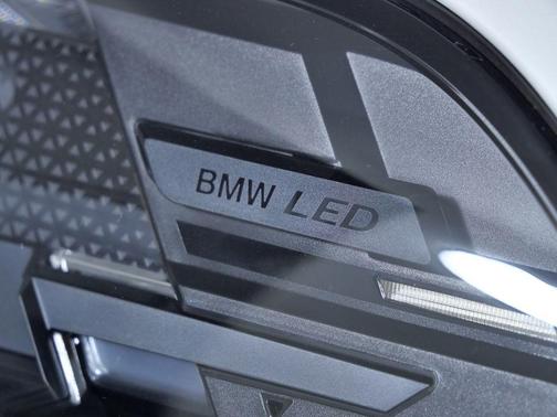 2024 BMW X5 M60i