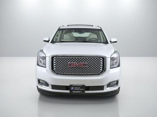 White Frost Tricoat 2016 GMC Yukon Denali