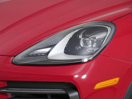 Carmine Red 2022 Porsche Cayenne Cayenne