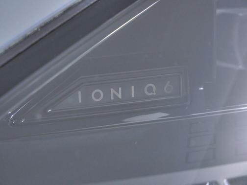 2023 Hyundai IONIQ 6 SEL