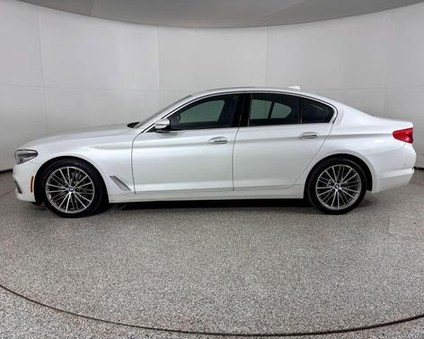 Mineral White Metallic 2017 BMW 540 xDrive
