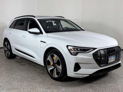 2023 Audi e-tron Premium Plus quattro