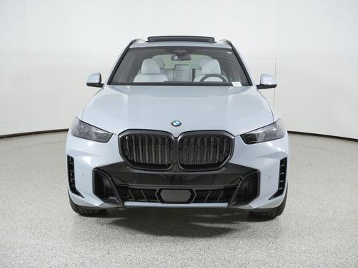 Brooklyn Grey Metallic 2026 BMW X5 xDrive40i