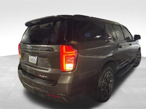 2021 Chevrolet Suburban RST