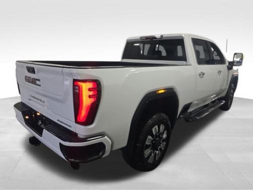 Summit White 2024 GMC Sierra 2500 Denali