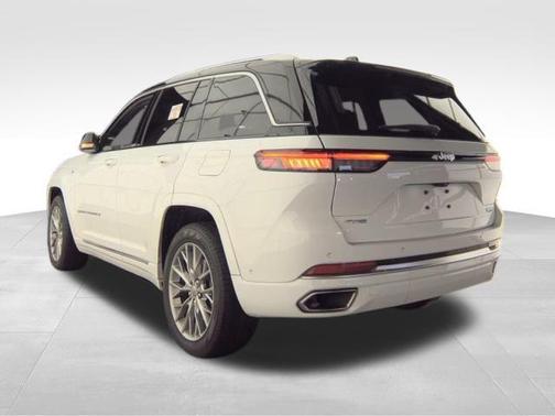 2022 Jeep Grand Cherokee 4xe Summit