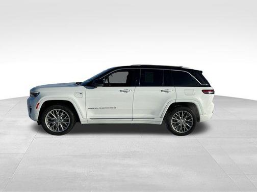 2022 Jeep Grand Cherokee 4xe Summit