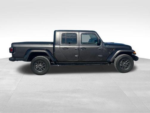 2024 Jeep Gladiator Sport S