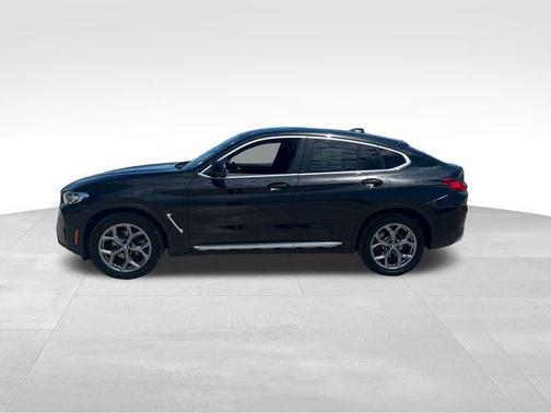 2024 BMW X4 xDrive30i