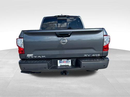 2023 Nissan Titan SV