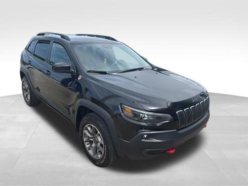 Diamond Black Crystal Pearlcoat 2022 Jeep Cherokee Trailhawk