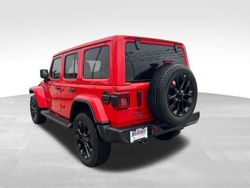 2025 Jeep Wrangler 4xe Sahara