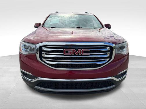 Red Quartz Tintcoat 2019 GMC Acadia SLT-2