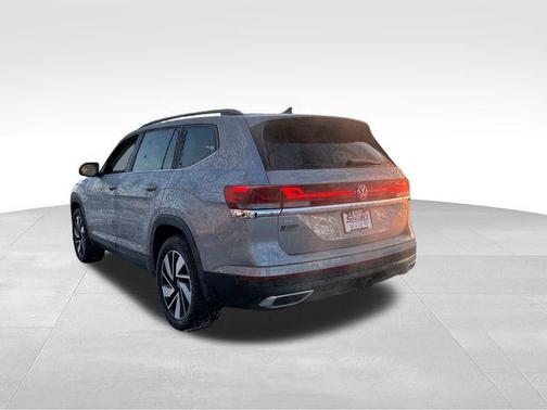 2025 Volkswagen Atlas 2.0T SE w/Technology 4MOTION