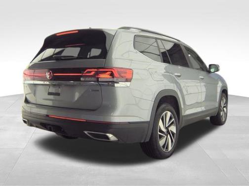 2025 Volkswagen Atlas 2.0T SE w/Technology 4MOTION