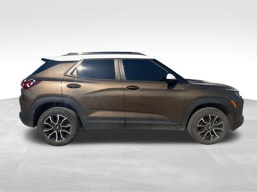 Zeus Bronze Metallic 2021 Chevrolet Trailblazer ACTIV