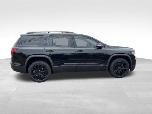 2022 GMC Acadia AWD SLT