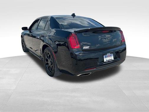 2023 Chrysler 300 Touring