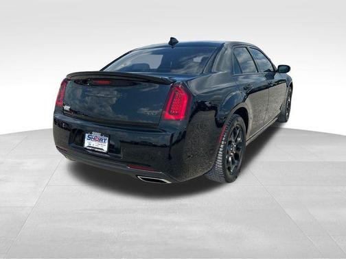 2023 Chrysler 300 Touring