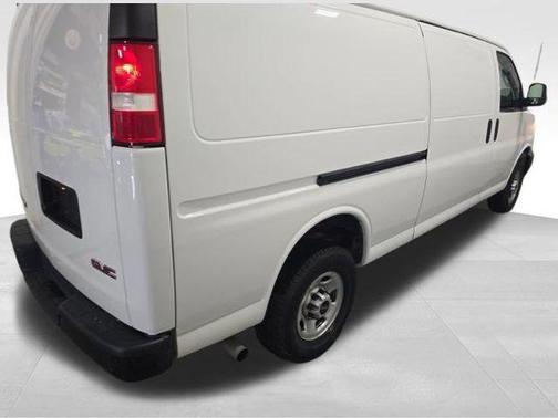 2023 GMC Savana 2500 Work Van