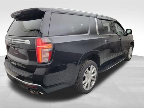 2021 Chevrolet Suburban 4WD High Country