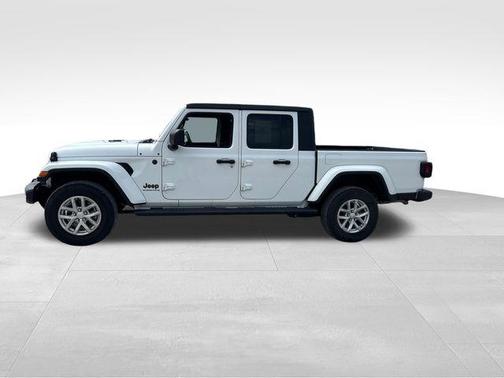 2023 Jeep Gladiator Sport S