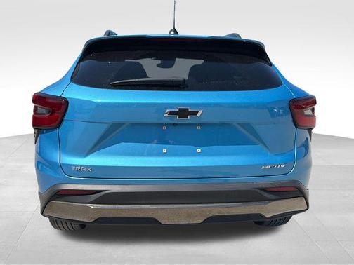Marina Blue Metallic 2025 Chevrolet Trax FWD ACTIV