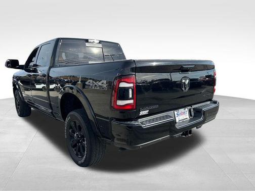 2020 RAM 2500 Laramie Crew Cab 4X4 6'4' Box