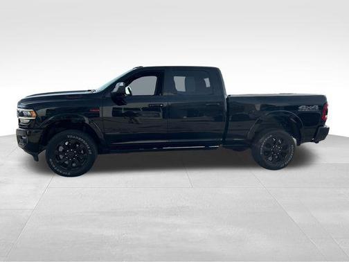 2020 RAM 2500 Laramie Crew Cab 4X4 6'4' Box