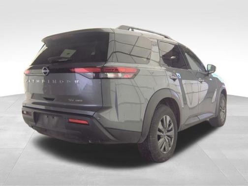 2024 Nissan Pathfinder SV 4WD