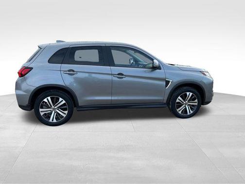 2025 Mitsubishi Outlander Sport SE