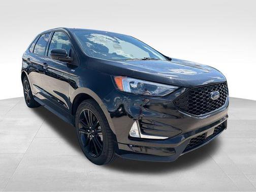 Black Metallic 2024 Ford Edge ST Line