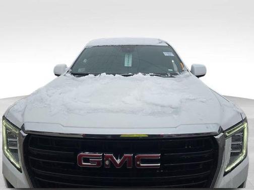 2023 GMC Yukon XL SLE