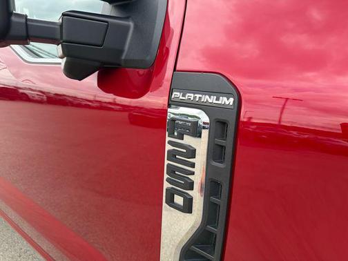 Rapid Red Metallic Tinted Clearcoat 2024 Ford F-250 Platinum