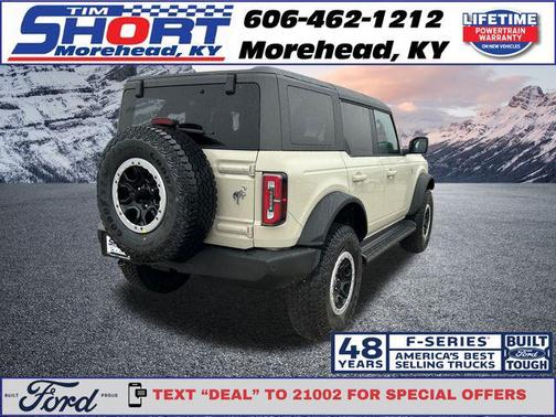 2025 Ford Bronco Outer Banks