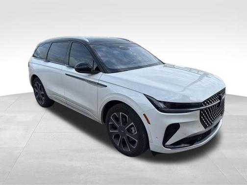 2024 Lincoln Nautilus Reserve