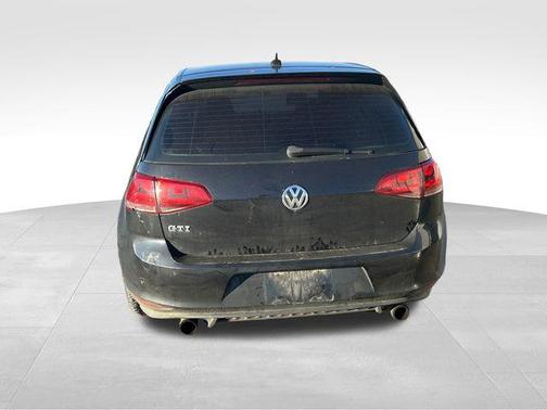 2015 Volkswagen Golf GTI 2.0T S 4-Door