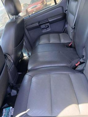 Dark Blue Pearl Clearcoat Metallic 2004 Ford Explorer Sport Trac XLT