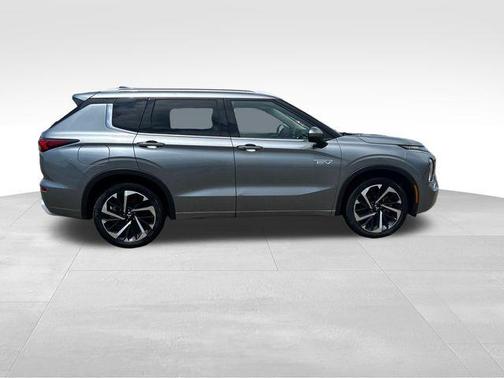 2023 Mitsubishi Outlander PHEV SEL