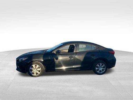 2016 Mazda Mazda3 i Sport