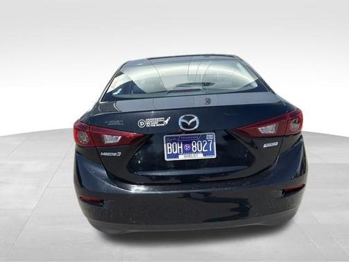 2016 Mazda Mazda3 i Sport