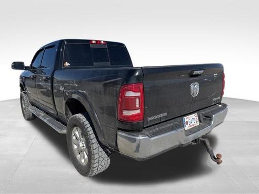 2022 RAM 2500 Laramie Crew Cab 4x4 6'4' Box