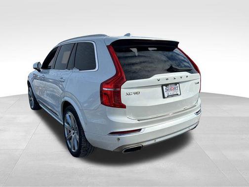 2019 Volvo XC90 T6 Inscription