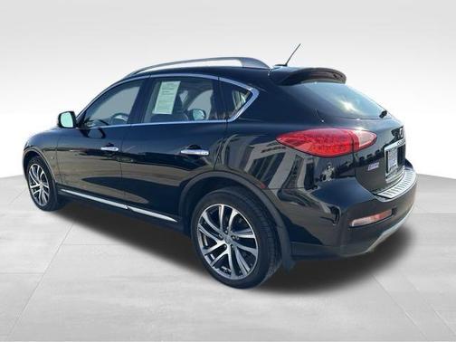 2016 INFINITI QX50 Base
