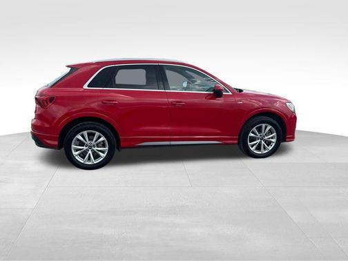 2023 Audi Q3 Premium 45 TFSI S line quattro Tiptronic