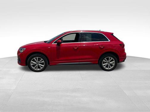 2023 Audi Q3 Premium 45 TFSI S line quattro Tiptronic